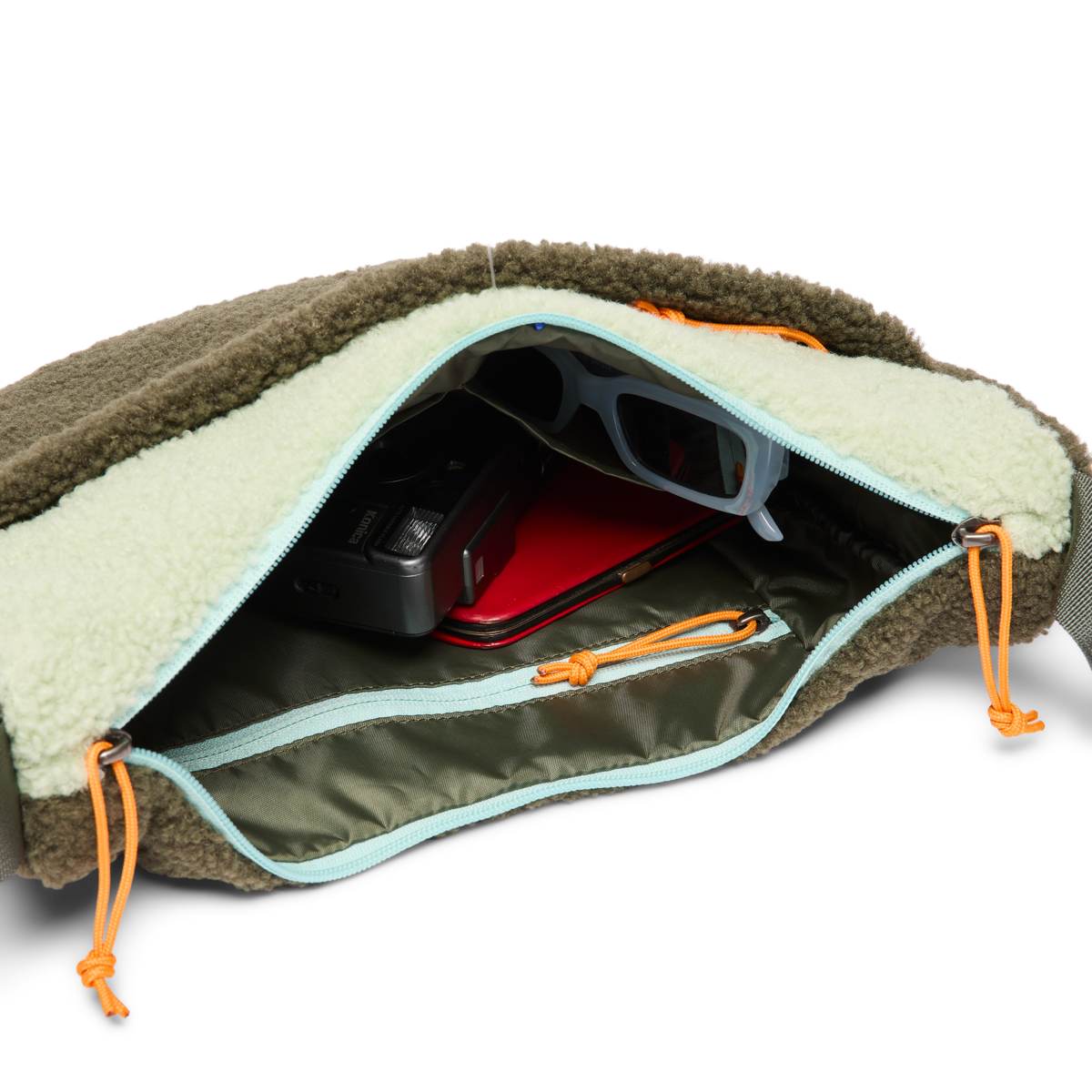 High Pile Fleece 6L Crescent Bag