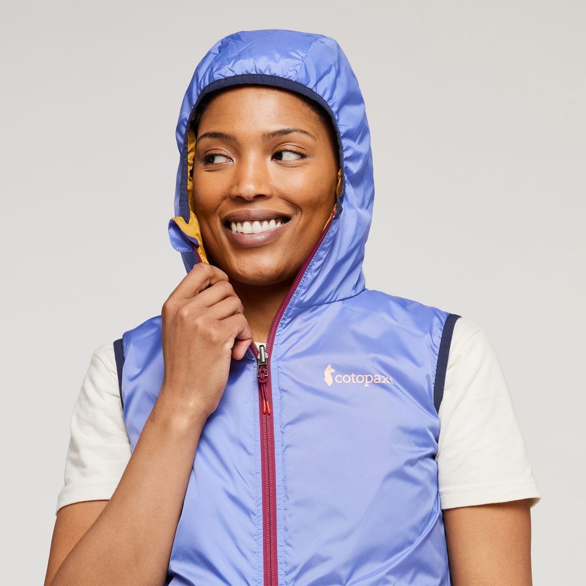 Teca Cálido Reversible Hooded Vest - Women's