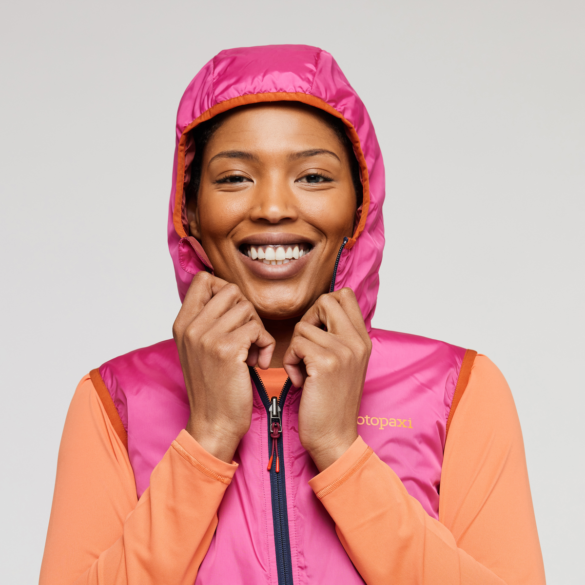 Teca Cálido Reversible Hooded Vest - Women's