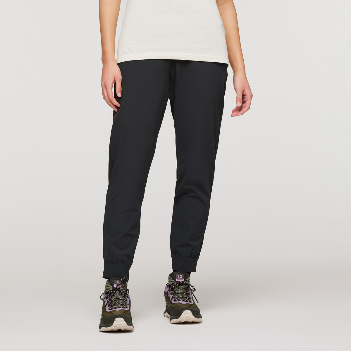 Veza Adventure Jogger - Women's