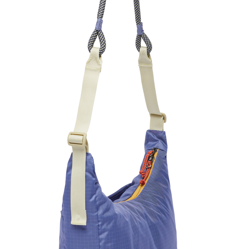Trozo 8L Shoulder Bag