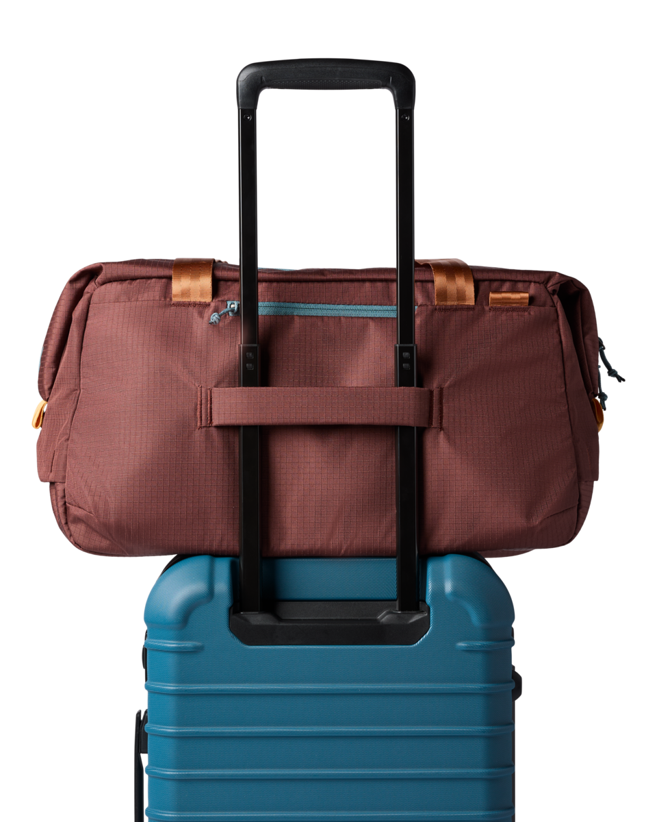 Viaje 35L Travel Duffel