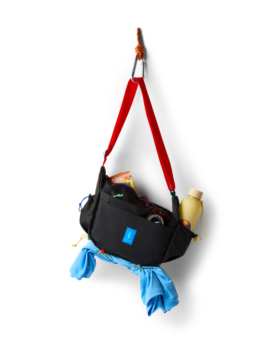 Viaje 9L Shoulder Bag - Del Día Dark